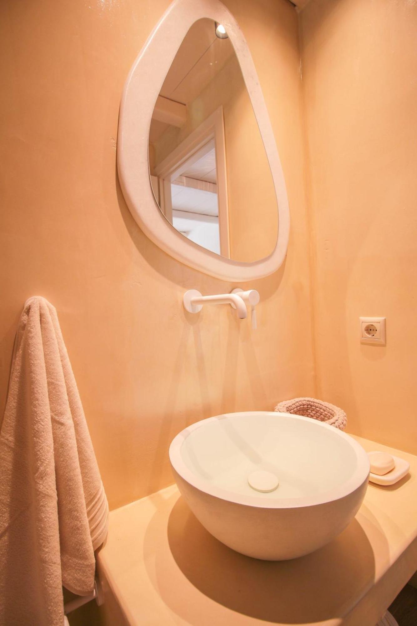 אגיוס יואניס 4Twaves Beach House - Beachfront In Agios Ioannis מראה חיצוני תמונה