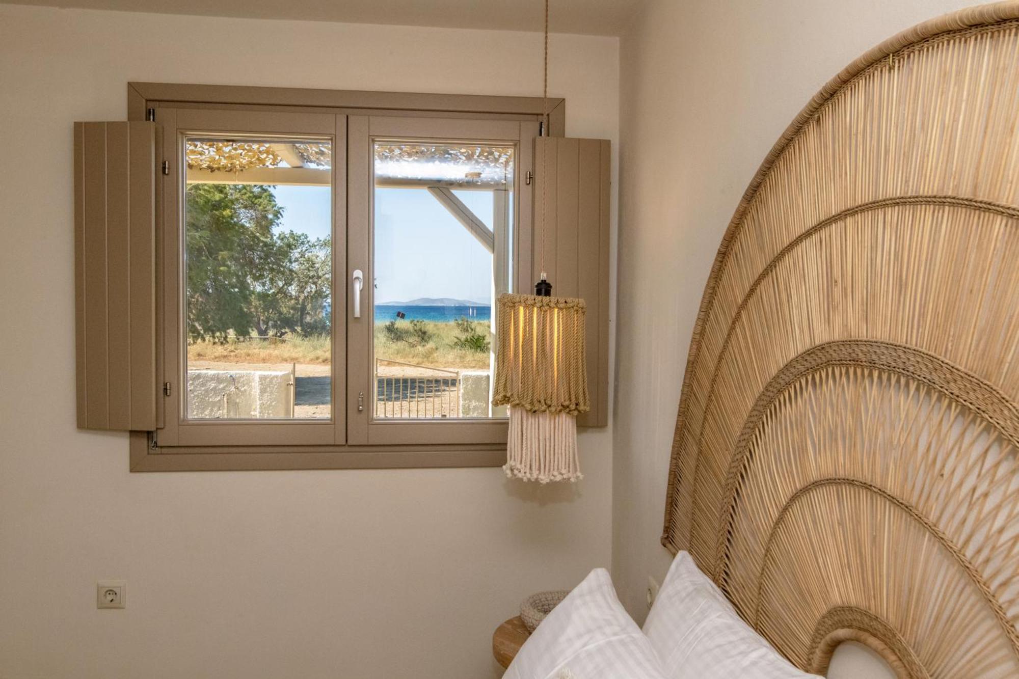 אגיוס יואניס 4Twaves Beach House - Beachfront In Agios Ioannis מראה חיצוני תמונה